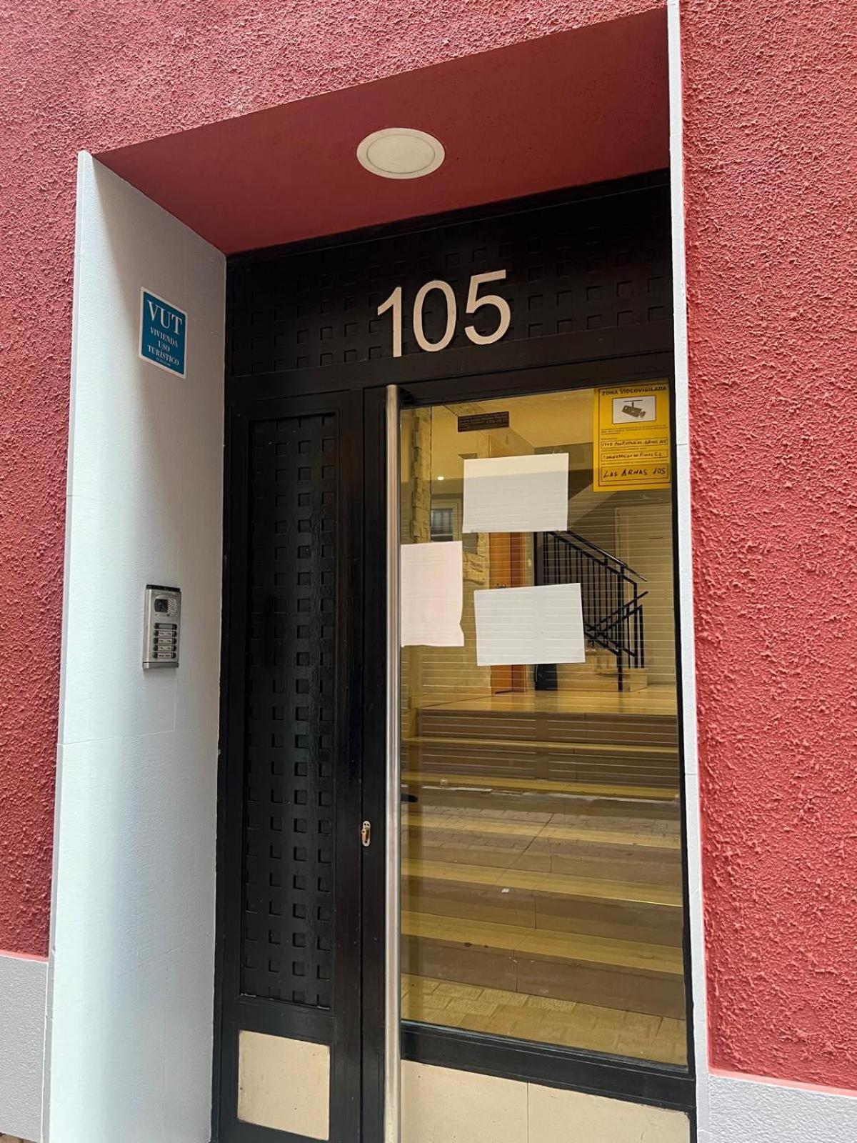 Calle Las Armas 105 Zaragoza Exterior foto